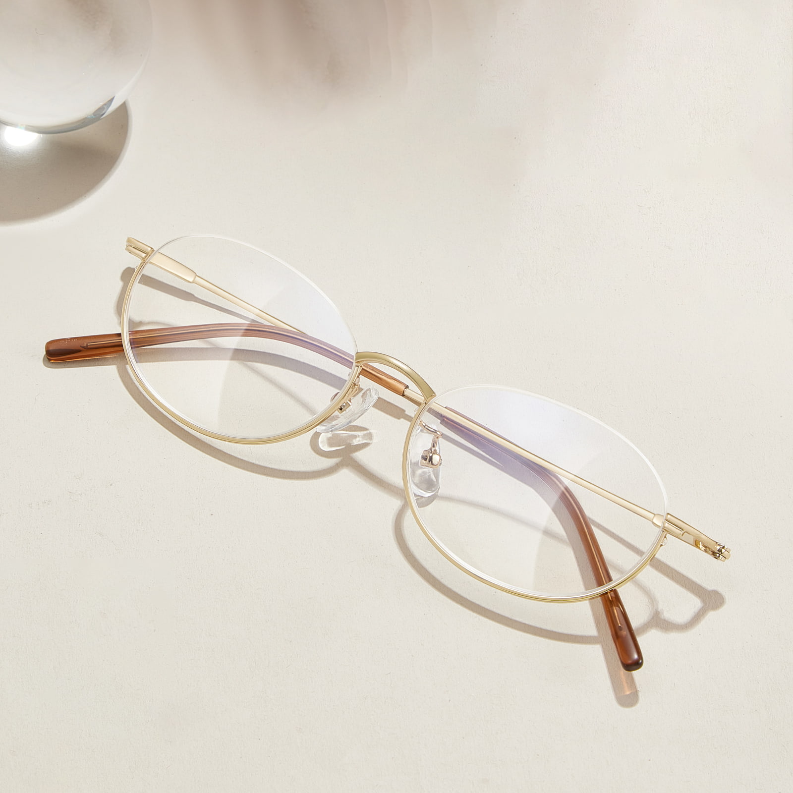 58201 Katangi-tanging Inverted Half Frame Alloy na Salamin