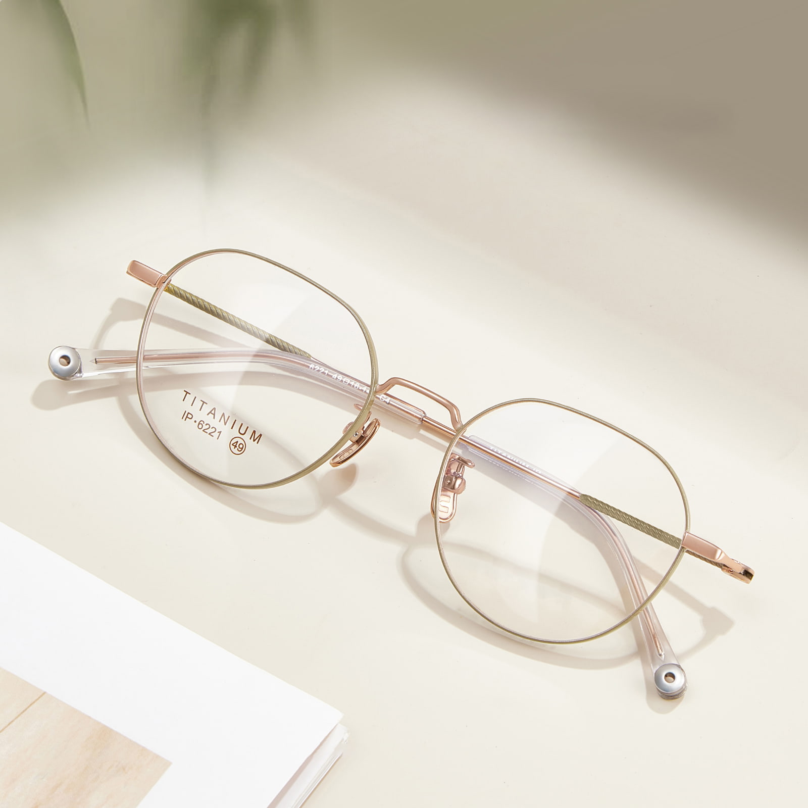 6221 Magiliw At Compact Non-Oxidized Pure Titanium Salamin