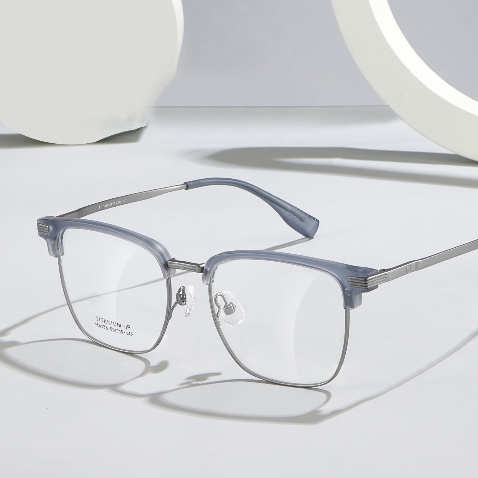 M6138 Stable at Corrosion-Resistant Embossed β Titanium Salamin